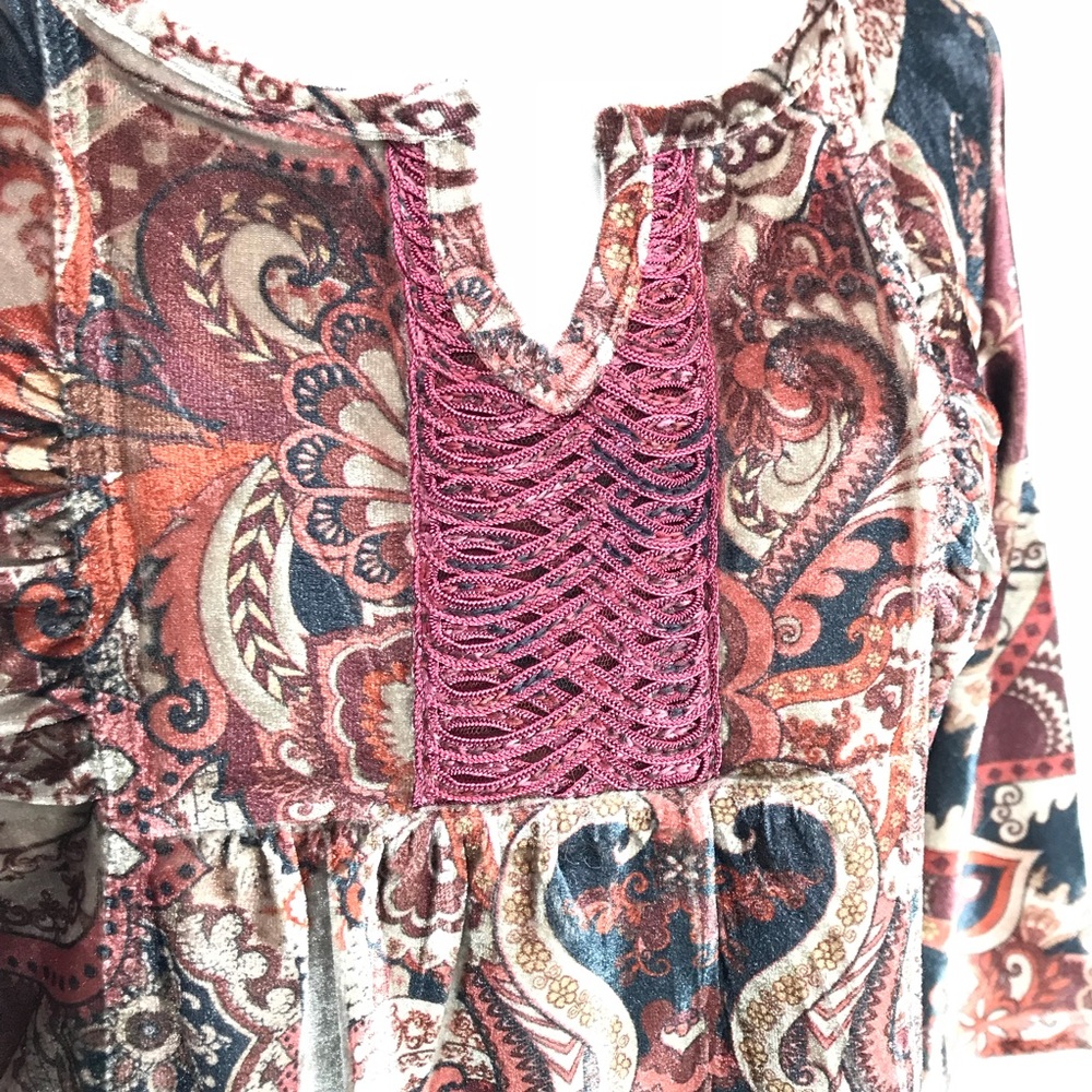 One World Apparel Women's Velour Top small - Picture 3 of 6